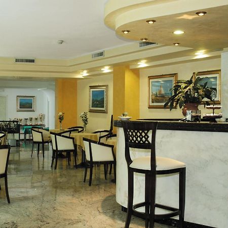 Hotel Borgo Marina Rodi Garganico Bagian luar foto