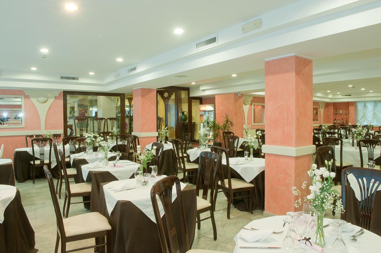 Hotel Borgo Marina Rodi Garganico Bagian luar foto
