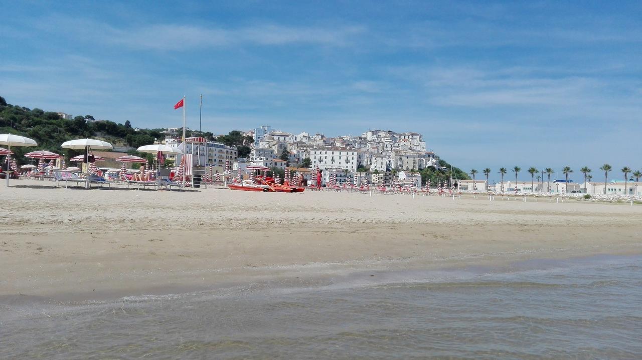 Hotel Borgo Marina Rodi Garganico Bagian luar foto