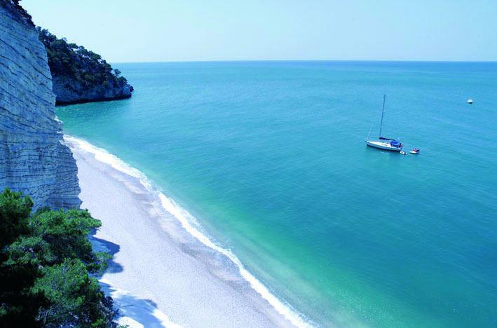 Hotel Borgo Marina Rodi Garganico Bagian luar foto